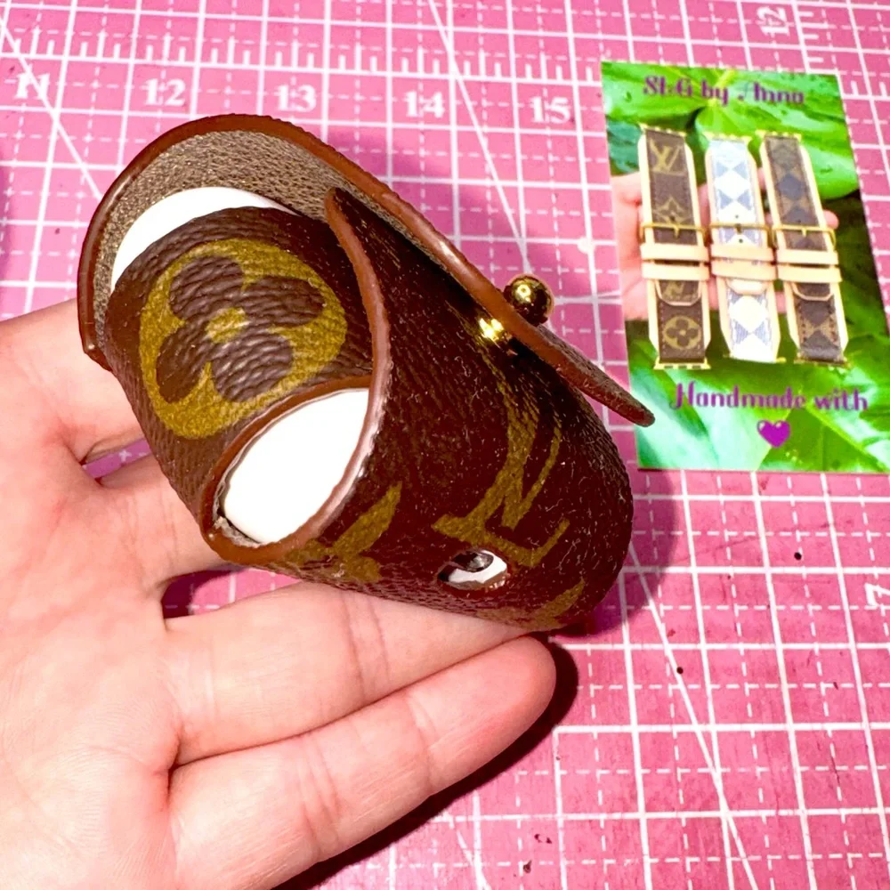 ♻️ AirPods Pro case Monogram ♻️ Hand crafted - Picture 9 of 10